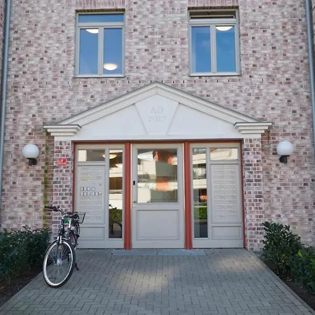 Inselblume 46 - In Mit Balkon Und Viel Licht Semesterbostad *