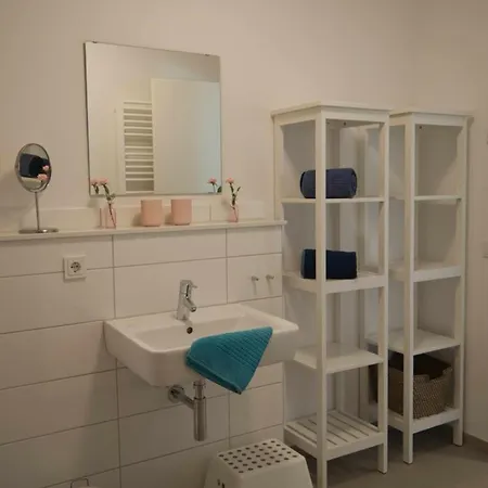 Semesterbostad Inselblume 46 - In Mit Balkon Und Viel Licht