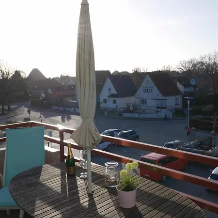 Inselblume 46 - In Mit Balkon Und Viel Licht *